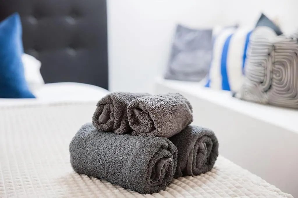 Apartment Wellness Duplex Penthouse Sauna & Jacuzzi-Heart Of City Budapest Hungary
