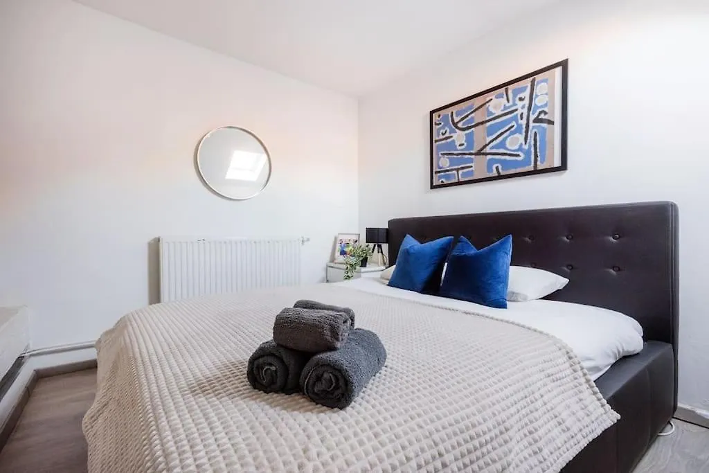 Wellness Duplex Penthouse Sauna & Jacuzzi-Heart Of City Budapest