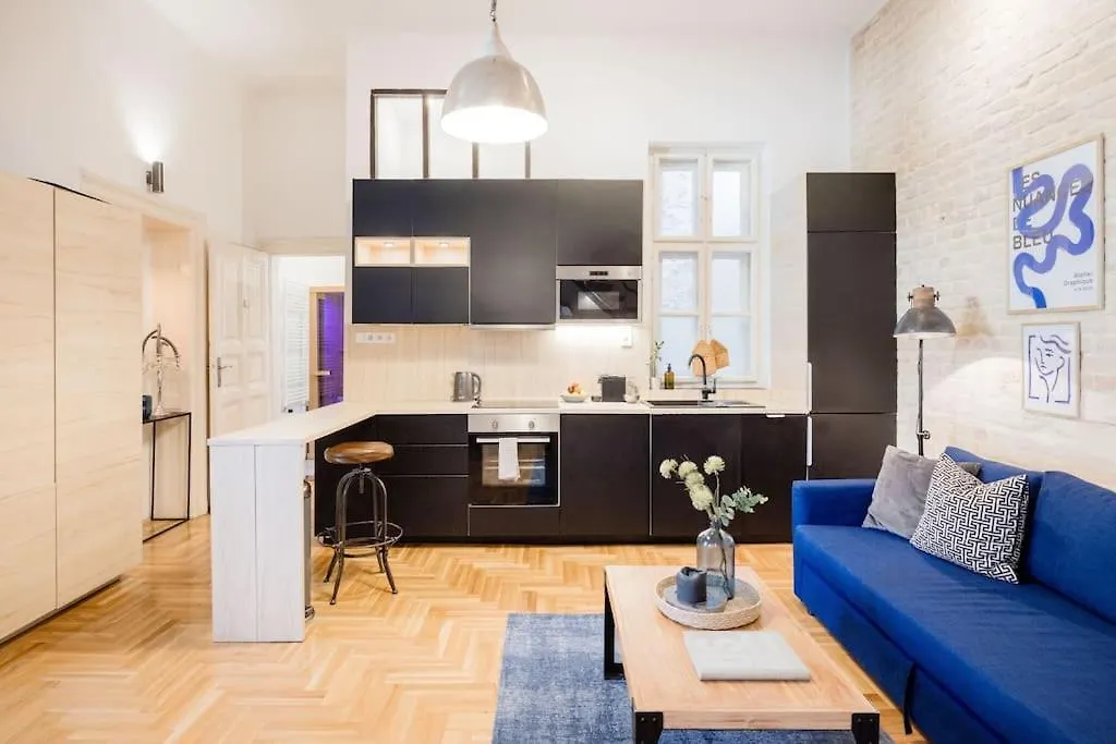 Wellness Duplex Penthouse Sauna & Jacuzzi-Heart Of City Budapest