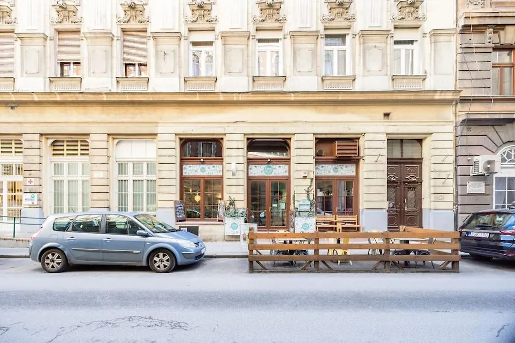 Apartment Wellness Duplex Penthouse Sauna & Jacuzzi-Heart Of City Budapest Hungary